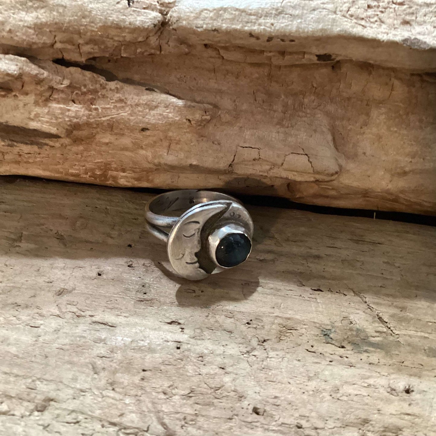Sterling Silver and Labradorite Moon Ring