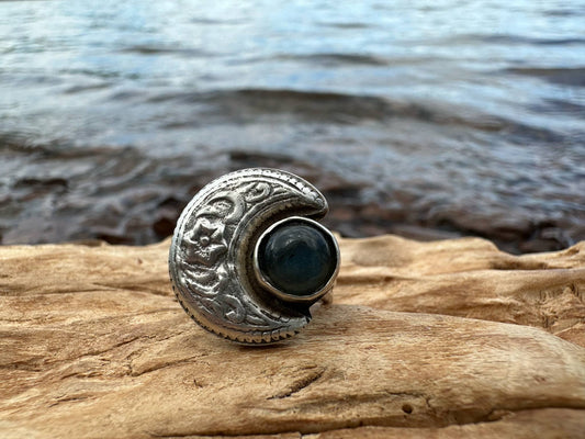 Sterling Silver and Labradorite Moon Ring Size 7